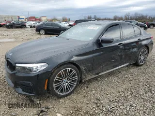 2019 BMW 5 Series 530i xDrive z VIN WBAJA7C57KG910379, wystawiony jako Copart lot #51275815 z przebiegiem Nie podano mil oraz Szkoda całkowita • Salvage title. Historia ofert i sprzedaży dostępna na DreamBid. Obrazek 1.