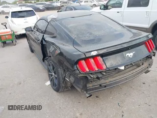 2016 Ford Mustang EcoBoost z VIN 1FA6P8THXG5267039, wystawiony jako IAAI lot #42014319 z przebiegiem 103 936 mil mil oraz . Historia ofert i sprzedaży dostępna na DreamBid. Obrazek 3.