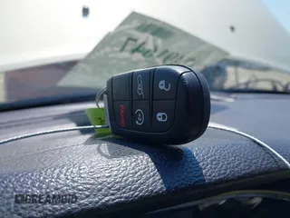 2014 Jeep Grand Cherokee Limited z VIN 1C4RJFBG9EC162684, wystawiony jako IAAI lot #42491647 z przebiegiem 152 328 mil mil oraz . Historia ofert i sprzedaży dostępna na DreamBid. Obrazek 11.