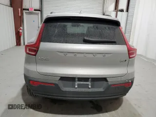 2024 Volvo XC40 Core Bright Theme z VIN YV4L12UK9R2336505, wystawiony jako Copart lot #43999125 z przebiegiem 19 779 mil mil oraz Czysty tytuł • Clean title. Historia ofert i sprzedaży dostępna na DreamBid. Obrazek 6.