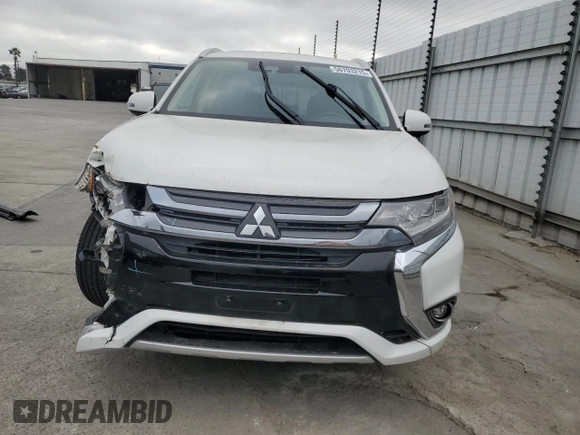 2018 Mitsubishi Outlander SEL with VIN JA4J24A53JZ030875, listed as a Copart auction lot 56703215 with 67,722 mi miles and Clean title. Bid and sale history available at DreamBid. Image 5.