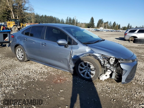2020 Toyota Corolla LE with VIN 5YFEPRAE3LP134088, listed as a Copart auction lot 42796305 with 33,634 mi miles and Salvage Title. Bid and sale history available at carsss.com. Image 4.