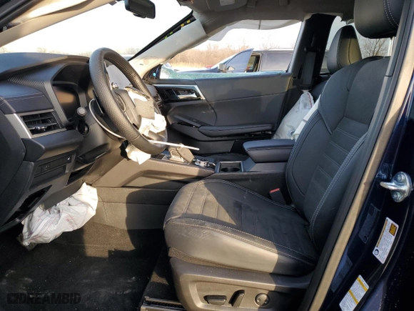 2024 Mitsubishi Outlander SE with VIN JA4J4VA83RZ073537, listed as a Copart auction lot 44711955 with 2,731 mi miles and Salvage Title. Bid and sale history available at carsss.com. Image 7.