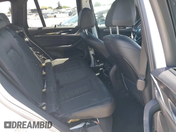 2019 BMW X3 sDrive30i z VIN 5UXTR7C53KLR44393, wystawiony jako IAAI lot #42225707 z przebiegiem 63 009 mil mil oraz . Historia ofert i sprzedaży dostępna na DreamBid. Obrazek 8.