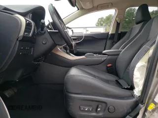 2021 Lexus NX 300h z VIN JTJGJRDZXM2165909, wystawiony jako Copart lot #54628565 z przebiegiem 23 990 mil mil oraz Szkoda całkowita • Salvage title. Historia ofert i sprzedaży dostępna na DreamBid. Obrazek 7.