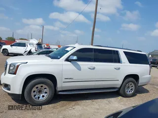 2019 GMC Yukon XL SLT with VIN 1GKS1GKC2KR117197, listed as a IAAI auction lot 41930764 with 47,350 mi miles. Bid and sale history available at carsss.com. Image 14.