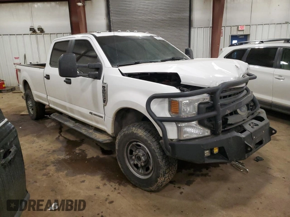 2021 Ford F-350 XL with VIN 1FT8W3BT2MEC11705, listed as a Copart auction lot 44865155 with 313,691 mi miles and Clean Title. Bid and sale history available at DreamBid. Image 4.