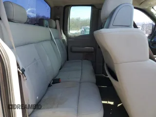 2006 Ford F-150 STX with VIN 1FTRX14W06NA46110, listed as a Copart auction lot 54272755 with 185,705 mi miles and Clean Title. Bid and sale history available at carsss.com. Image 10.