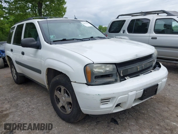 2005 Chevrolet TrailBlazer LT with VIN 1GNDT13S252253903, listed as a IAAI auction lot 42075661 with 186,673 mi miles and . Bid and sale history available at DreamBid. Image 1.