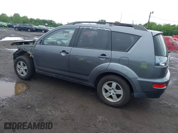 2010 Mitsubishi Outlander z VIN JA4AT2AW9AZ001049, wystawiony jako IAAI lot #42282766 z przebiegiem 108 668 mil mil oraz . Historia ofert i sprzedaży dostępna na DreamBid. Obrazek 3.