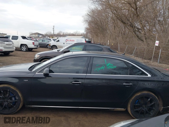 2015 Audi A8 L 4.0T with VIN WAU32AFD5FN026108, listed as a IAAI auction lot 41652860 with 148,253 mi miles. Bid and sale history available at carsss.com. Image 15.