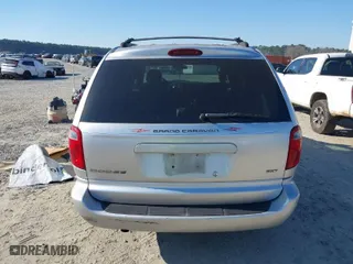 2005 Dodge Caravan SXT with VIN 2D4GP44L45R477780, listed as a IAAI auction lot 41654075 with 166,060 mi miles. Bid and sale history available at carsss.com. Image 16.