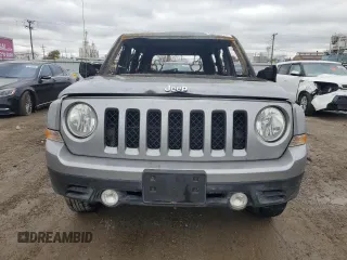 2017 Jeep Patriot Sport z VIN 1C4NJPBB3HD203690, wystawiony jako Copart lot #82044774 z przebiegiem Nie podano mil oraz Szkoda całkowita • Salvage title. Historia ofert i sprzedaży dostępna na DreamBid. Obrazek 5.