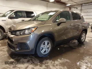 2022 Chevrolet Trax LS z VIN KL7CJNSM5NB509906, wystawiony jako IAAI lot #41833742 z przebiegiem 29 592 mil mil oraz . Historia ofert i sprzedaży dostępna na DreamBid. Obrazek 18.