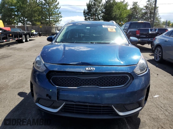 2018 Kia Niro FE with VIN KNDCB3LC3J5153586, listed as a Copart auction lot 67864184 with 86,574 mi miles and Salvage Title. Bid and sale history available at carsss.com. Image 5.