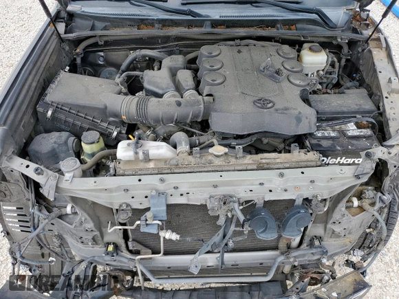2014 Toyota 4Runner SR5 with VIN JTEZU5JR7E5082546, listed as a Copart auction lot 63585125 with 149,663 mi miles and Salvage title. Bid and sale history available at DreamBid. Image 12.