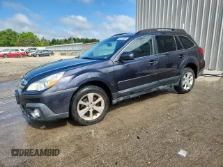 2013 Subaru Outback Premium z VIN 4S4BRBGC4D3284999, wystawiony jako Copart lot #62679085 z przebiegiem 119 862 mil mil oraz Czysty tytuł • Clean title. Historia ofert i sprzedaży dostępna na DreamBid. Obrazek 1.