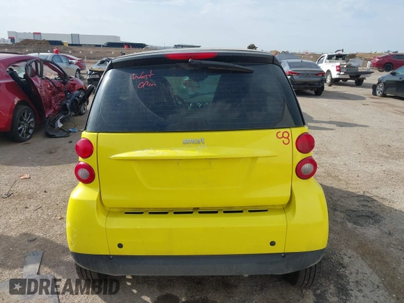 2008 Smart fortwo Pure with VIN WMEEJ31X38K201375, listed as a IAAI auction lot 41815885 with 122,100 mi miles and . Bid and sale history available at DreamBid. Image 16.