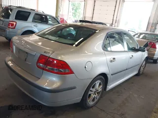2006 Saab 9-3 z VIN YS3FD49Y361000861, wystawiony jako IAAI lot #40501671 z przebiegiem 139 391 mil mil oraz . Historia ofert i sprzedaży dostępna na DreamBid. Obrazek 4.
