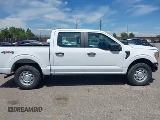 2022 Ford F-150 XL с VIN 1FTEW1EB1NKE43208, выставлен на аукционе IAAI как лот 42370197 с пробегом 53 671 миль миль и . История ставок и продаж доступна на DreamBid. Изображение 13.