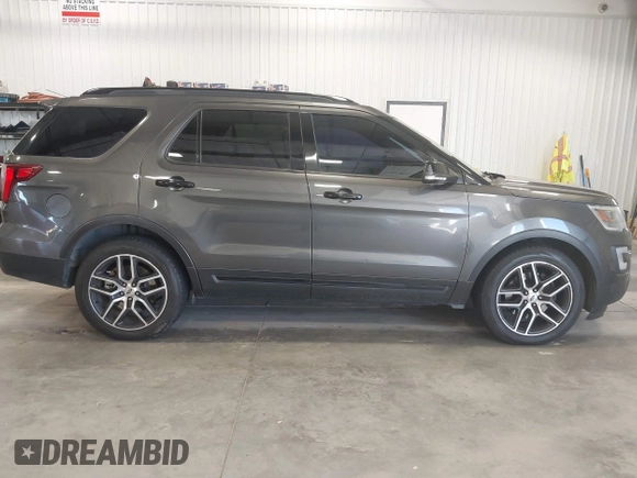 2016 Ford Explorer Sport with VIN 1FM5K8GT9GGB55500, listed as a IAAI auction lot 41981007 with 213,665 mi miles and . Bid and sale history available at carsss.com. Image 13.
