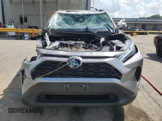 2024 Toyota RAV4 XLE with VIN 2T3P1RFV2RC435325, listed as a Copart auction lot 64044865 with 14,054 mi miles and Salvage title. Bid and sale history available at DreamBid. Image 5.