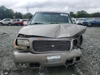 2000 Cadillac Escalade with VIN 1GYEK13R5YR112858, listed as a Copart auction lot 71651294 with 228,689 mi miles and Salvage Title. Bid and sale history available at carsss.com. Image 5.