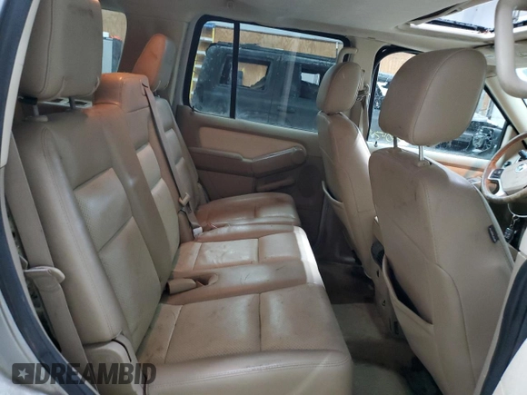 2007 Mercury Mountaineer Premier z VIN 4M2EU488X7UJ02978, wystawiony jako Copart lot #57634215 z przebiegiem 123 069 mil mil oraz Czysty tytuł • Clean title. Historia ofert i sprzedaży dostępna na DreamBid. Obrazek 11.