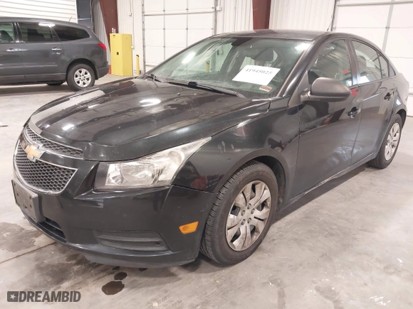 2014 Chevrolet Cruze LS with VIN 1G1PA5SH2E7340849, listed as a IAAI auction lot 41945025 with 107,425 mi miles. Bid and sale history available at carsss.com. Image 2.