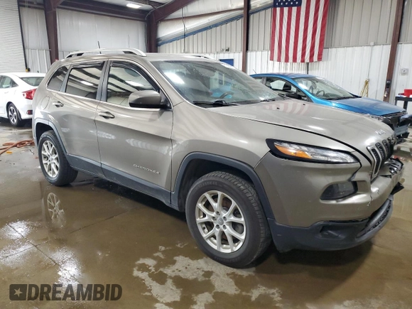 2017 Jeep Cherokee 75th Anniversary Edition с VIN 1C4PJMCB8HW521492, выставлен на аукционе Copart как лот 61080675 с пробегом 109 661 миль миль и Списание • Salvage title. История ставок и продаж доступна на DreamBid. Изображение 4.