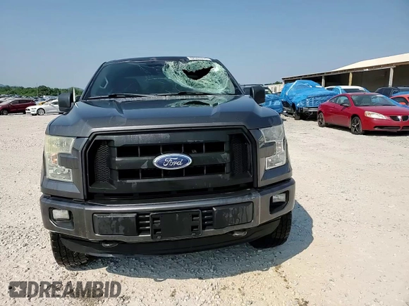 2015 Ford F-150 XLT z VIN 1FTEX1E87FKF04676, wystawiony jako Copart lot #62087415 z przebiegiem 152 646 mil mil oraz Czysty tytuł • Clean title. Historia ofert i sprzedaży dostępna na DreamBid. Obrazek 14.