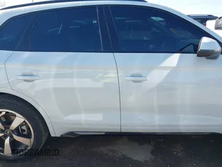 2022 Audi Q5 S line Premium Plus with VIN WA1EAAFY1N2126380, listed as a IAAI auction lot 41782000 with 27,599 mi miles and . Bid and sale history available at DreamBid. Image 14.