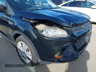 2014 Ford Escape S with VIN 1FMCU0F72EUD51798, listed as a IAAI auction lot 41925673 with 149,545 mi miles. Bid and sale history available at carsss.com. Image 13.