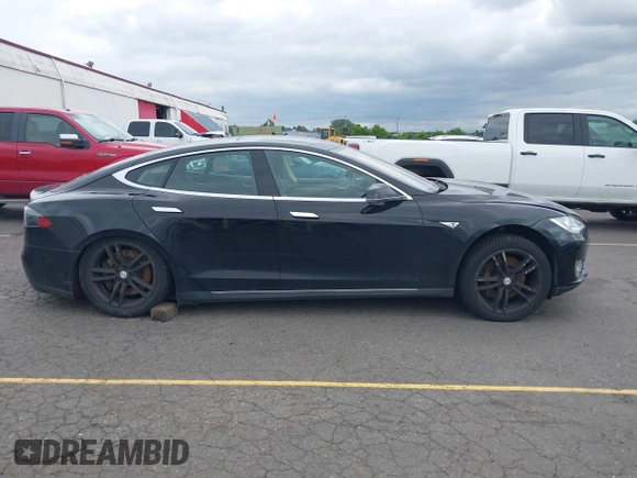 2014 Tesla Model S 60 с VIN 5YJSA1H10EFP48975, выставлен на аукционе IAAI как лот 42249935 с пробегом 105 524 миль миль и . История ставок и продаж доступна на DreamBid. Изображение 13.
