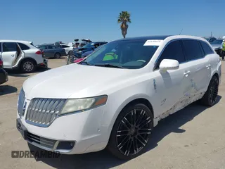 2010 Lincoln MKT EcoBoost with VIN 2LMHJ5AT6ABJ10752, listed as a IAAI auction lot 42140610 with Not Provided miles and . Bid and sale history available at DreamBid. Image 2.