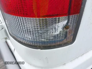 2003 Ford Econoline Passenger XL с VIN 1FBNE31L13HB41347, выставлен на аукционе IAAI как лот 42448319 с пробегом 58 602 миль миль и . История ставок и продаж доступна на DreamBid. Изображение 13.