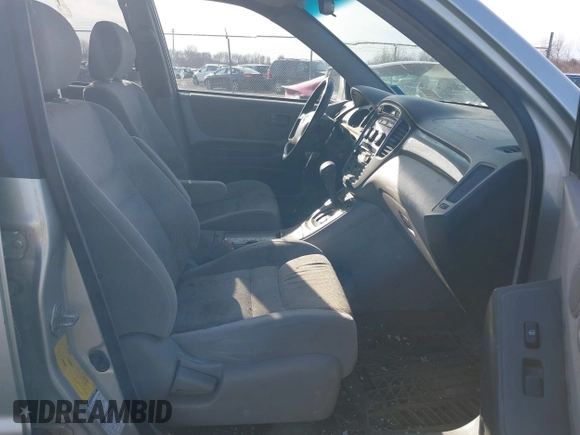 2003 Toyota Highlander z VIN JTEHF21A030157807, wystawiony jako IAAI lot #41822036 z przebiegiem 253 295 mil mil oraz . Historia ofert i sprzedaży dostępna na DreamBid. Obrazek 5.