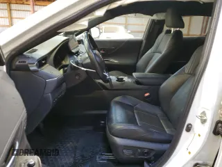 2023 Toyota Venza LE with VIN JTEAAAAH8PJ134881, listed as a Copart auction lot 75504784 with 103,681 mi miles and Clean Title. Bid and sale history available at carsss.com. Image 7.