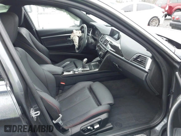 2018 BMW 3 Series 330i xDrive with VIN WBA8D9G56JNU72511, listed as a IAAI auction lot 41237501 with 40,734 mi miles. Bid and sale history available at carsss.com. Image 5.