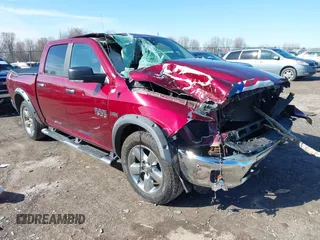 2017 Ram 1500 SLT z VIN 1C6RR7LT9HS774623, wystawiony jako IAAI lot #41964010 z przebiegiem 82 551 mil mil oraz . Historia ofert i sprzedaży dostępna na DreamBid. Obrazek 1.
