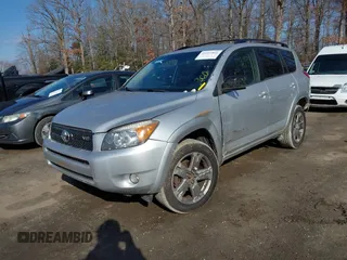 2008 Toyota RAV4 Sport with VIN JTMBK32V686042551, listed as a IAAI auction lot 41537816 with 246,477 mi miles. Bid and sale history available at carsss.com. Image 2.