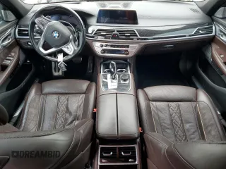2019 BMW 7 Series 750i xDrive z VIN WBA7F2C50KB240685, wystawiony jako Copart lot #57535395 z przebiegiem 66 300 mil mil oraz Czysty tytuł • Clean title. Historia ofert i sprzedaży dostępna na DreamBid. Obrazek 8.