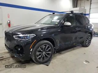 2022 BMW X5 M50i with VIN 5UXJU4C02N9K73275, listed as a Copart auction lot 85264594 with 40,804 mi miles and Salvage Title. Bid and sale history available at carsss.com. Image 1.