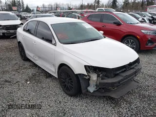 2011 Volkswagen Jetta SE with VIN 3VWDX7AJ7BM304288, listed as a IAAI auction lot 41702884 with 144,839 mi miles and . Bid and sale history available at DreamBid. Image 1.