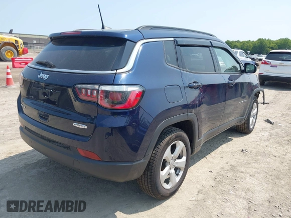 2019 Jeep Compass Latitude z VIN 3C4NJDBB2KT650866, wystawiony jako IAAI lot #42363259 z przebiegiem 43 202 mil mil oraz . Historia ofert i sprzedaży dostępna na DreamBid. Obrazek 4.
