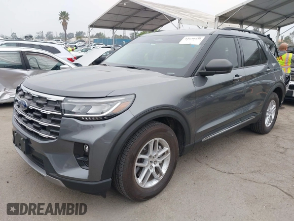 2025 Ford Explorer Active z VIN 1FMUK7DH0SGA27600, wystawiony jako IAAI lot #42139730 z przebiegiem 2 962 mil mil oraz . Historia ofert i sprzedaży dostępna na DreamBid. Obrazek 2.