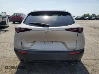 2023 Mazda CX-30 S Premium z VIN 3MVDMBDM2PM518678, wystawiony jako Copart lot #61439255 z przebiegiem 27 938 mil mil oraz Szkoda całkowita • Salvage title. Historia ofert i sprzedaży dostępna na DreamBid. Obrazek 6.