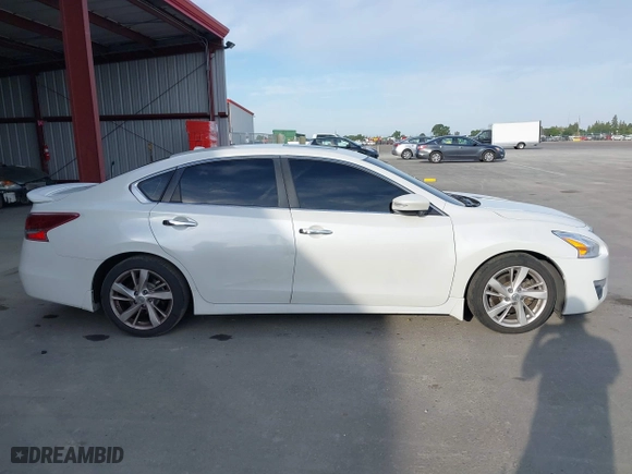 2013 Nissan Altima 3.5 SL with VIN 1N4BL3AP9DC234645, listed as a IAAI auction lot 42034822 with 190,148 mi miles. Bid and sale history available at carsss.com. Image 12.