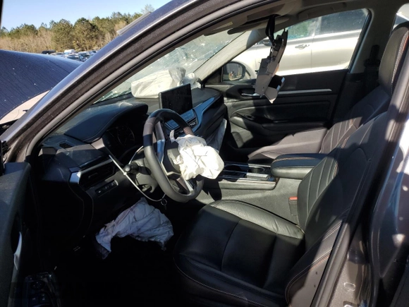 2024 Nissan Altima 2.5 SR with VIN 1N4BL4CV3RN376096, listed as a Copart auction lot 50261035 with 20,556 mi miles and Salvage Title. Bid and sale history available at carsss.com. Image 7.
