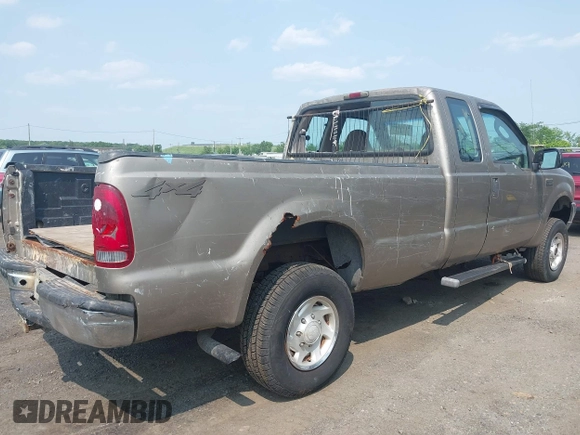 2004 Ford F-250 XL с VIN 1FTNX21L34EA50907, выставлен на аукционе IAAI как лот 42401809 с пробегом 104 902 миль миль и . История ставок и продаж доступна на DreamBid. Изображение 6.